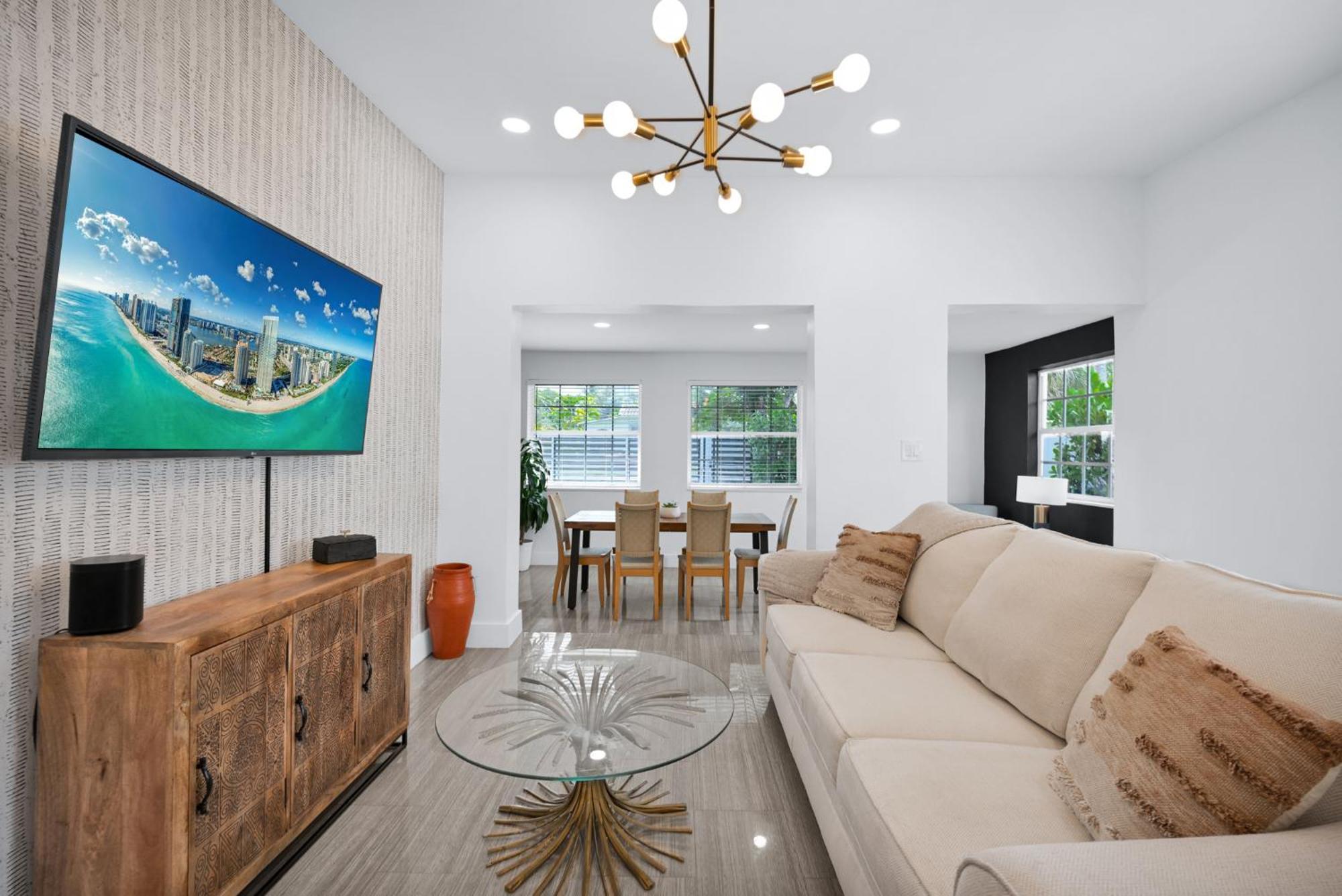 The Gatsby House At World-class Brickell Miami